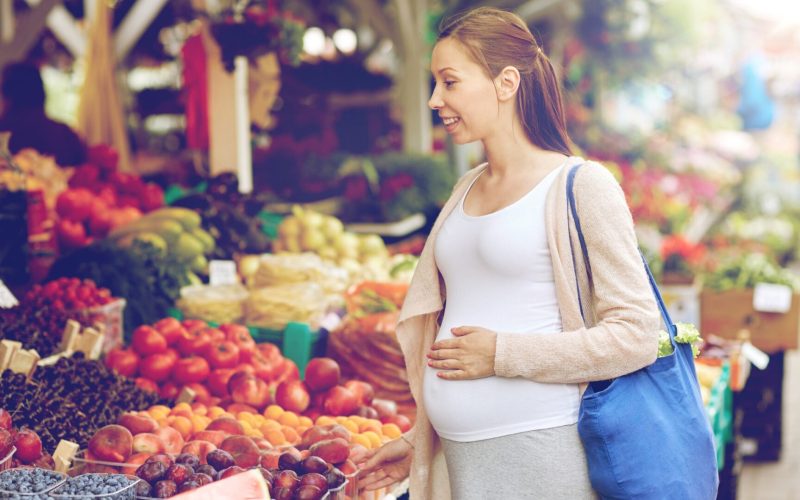 A Importância da Nutrição na Gravidez: Alimentos Essenciais para Mãe e Bebê