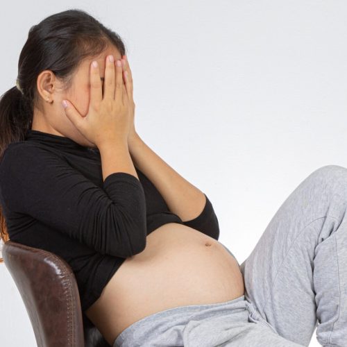 Como lidar com as mudanças emocionais e hormonais durante a gravidez