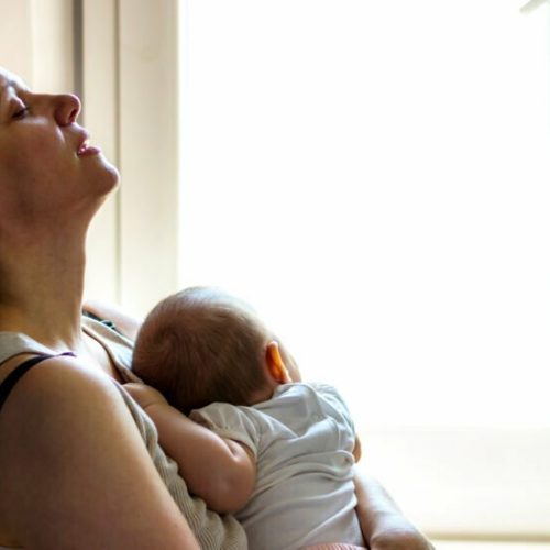 Depressão pós-parto: o que é, causas, sintomas e como tratar