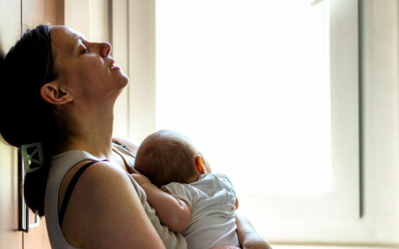Depressão pós-parto: o que é, causas, sintomas e como tratar